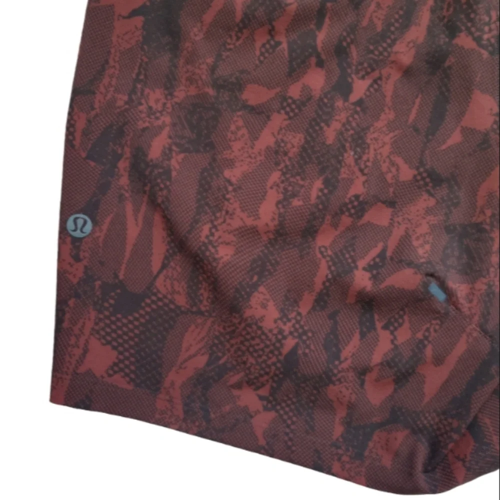LULULEMON Men's License to Train Shorts 7